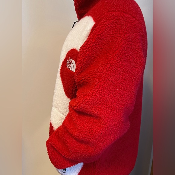 SUPREME 2020 FW THE NORTH FACE S LOGO FLEECE JACKET RED SIZE SMALL DS OG ALL - Picture 5 of 7